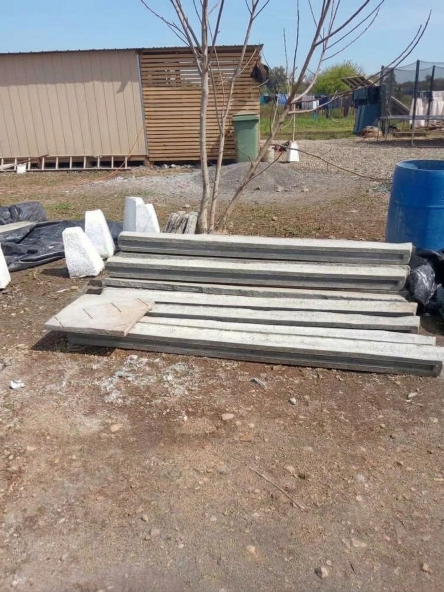 Vigas y postes de hormigón fabricados a la vista